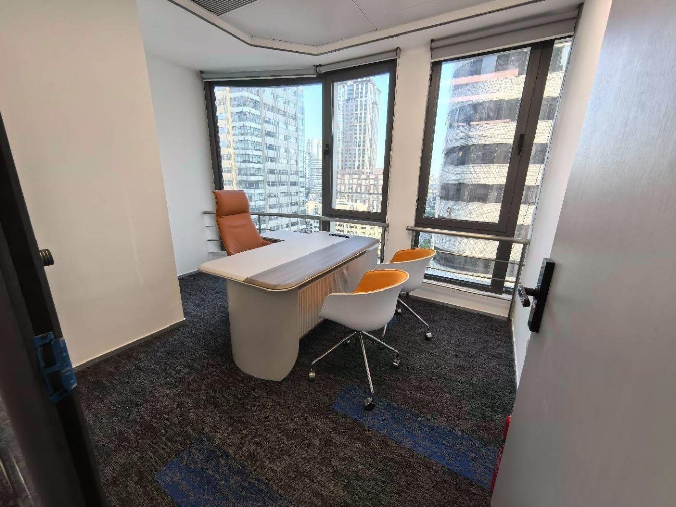 上海宝钢浦东国贸大厦二手房房源图片