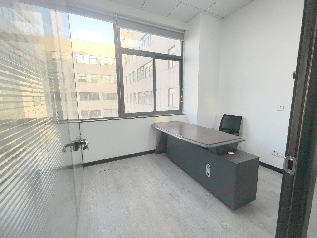 上海宝钢浦东国贸大厦二手房房源图片