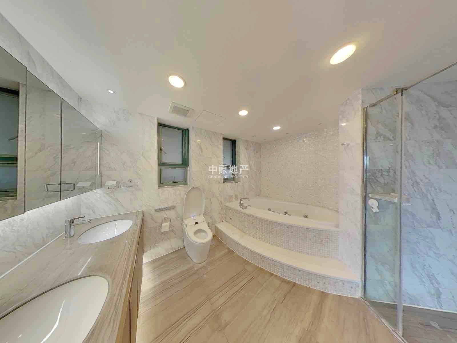 上海嘉里华庭二手房房源图片