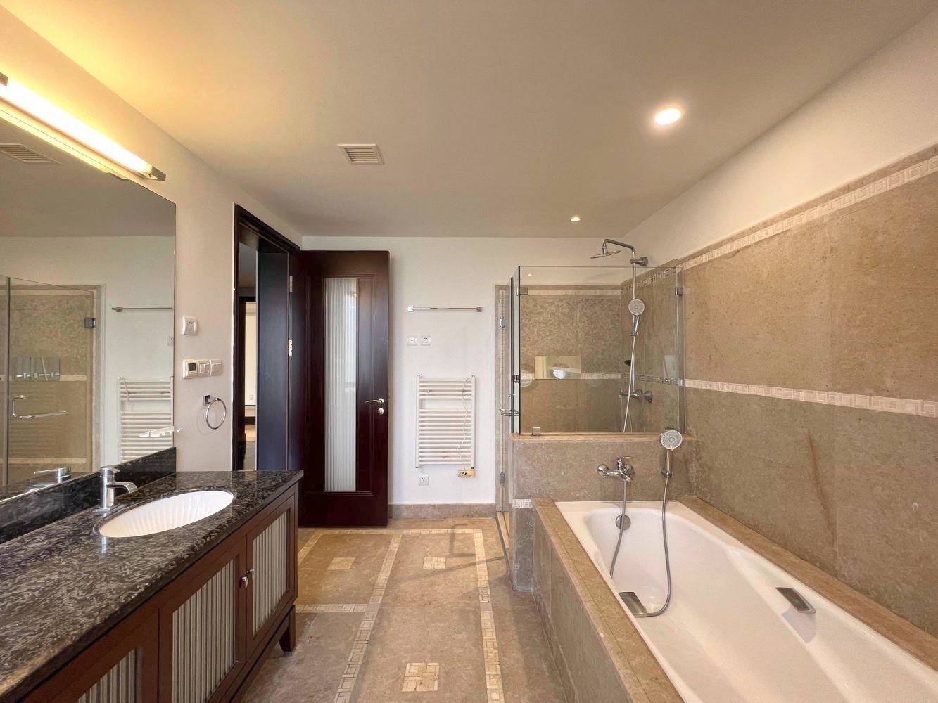 上海华山丽苑二手房房源图片