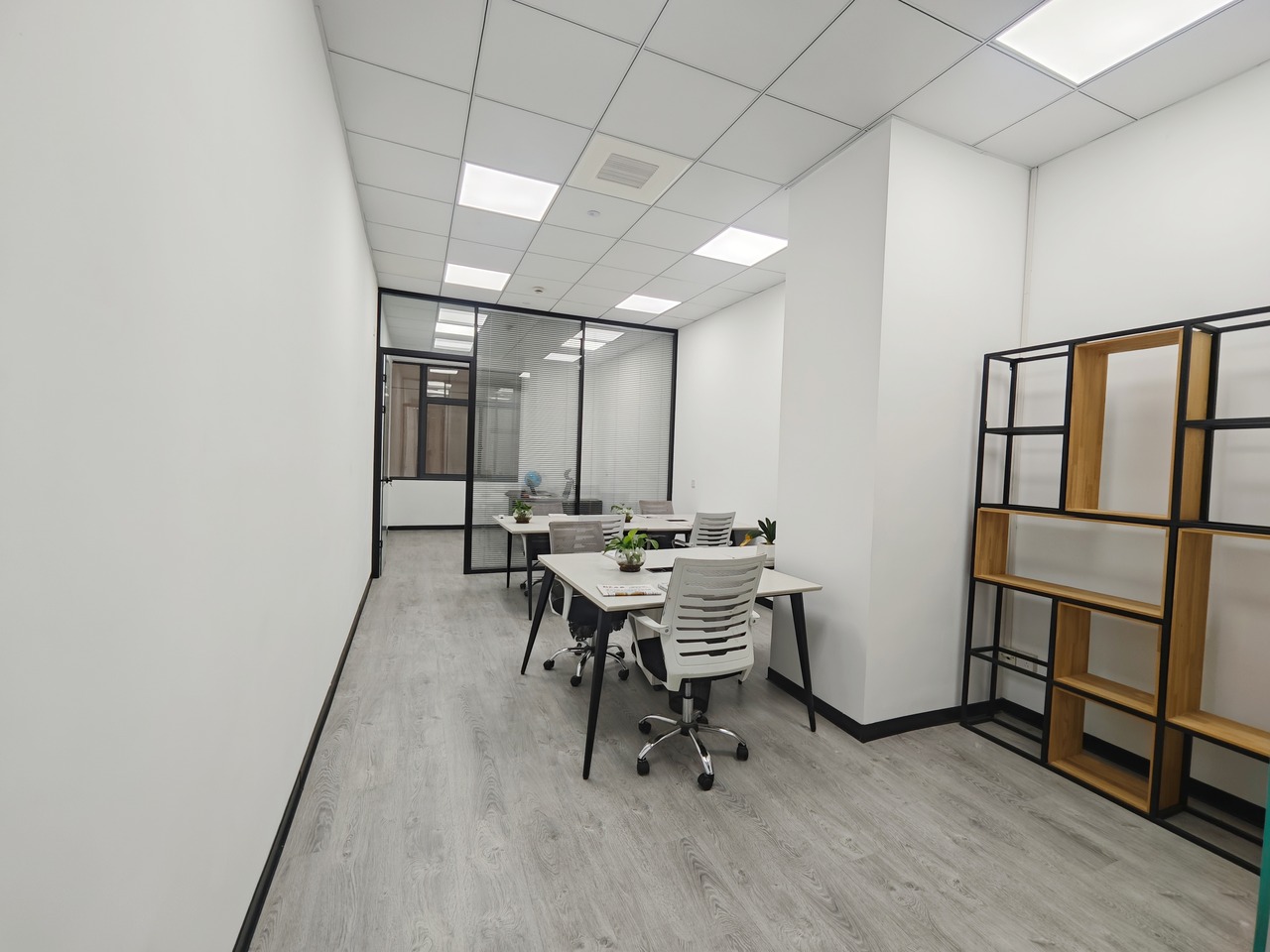 上海宝钢浦东国贸大厦二手房房源图片