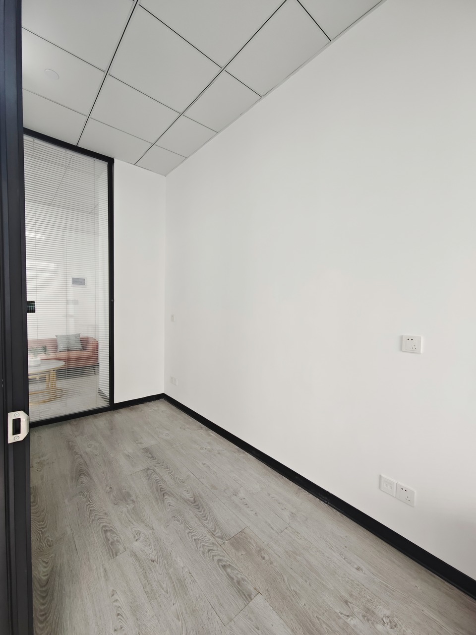 上海宝钢浦东国贸大厦二手房房源图片