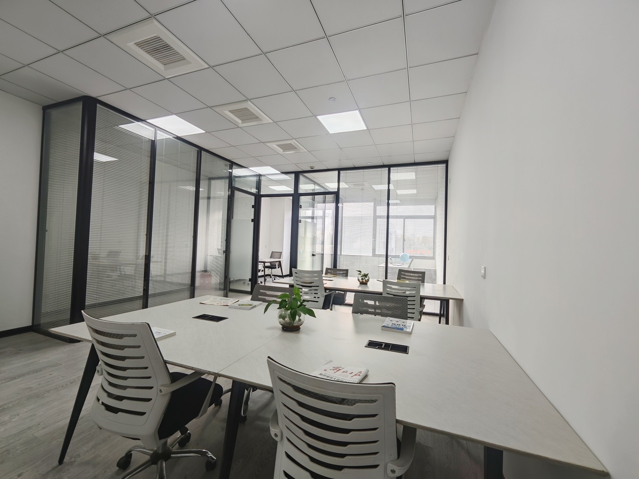 上海宝钢浦东国贸大厦二手房房源图片