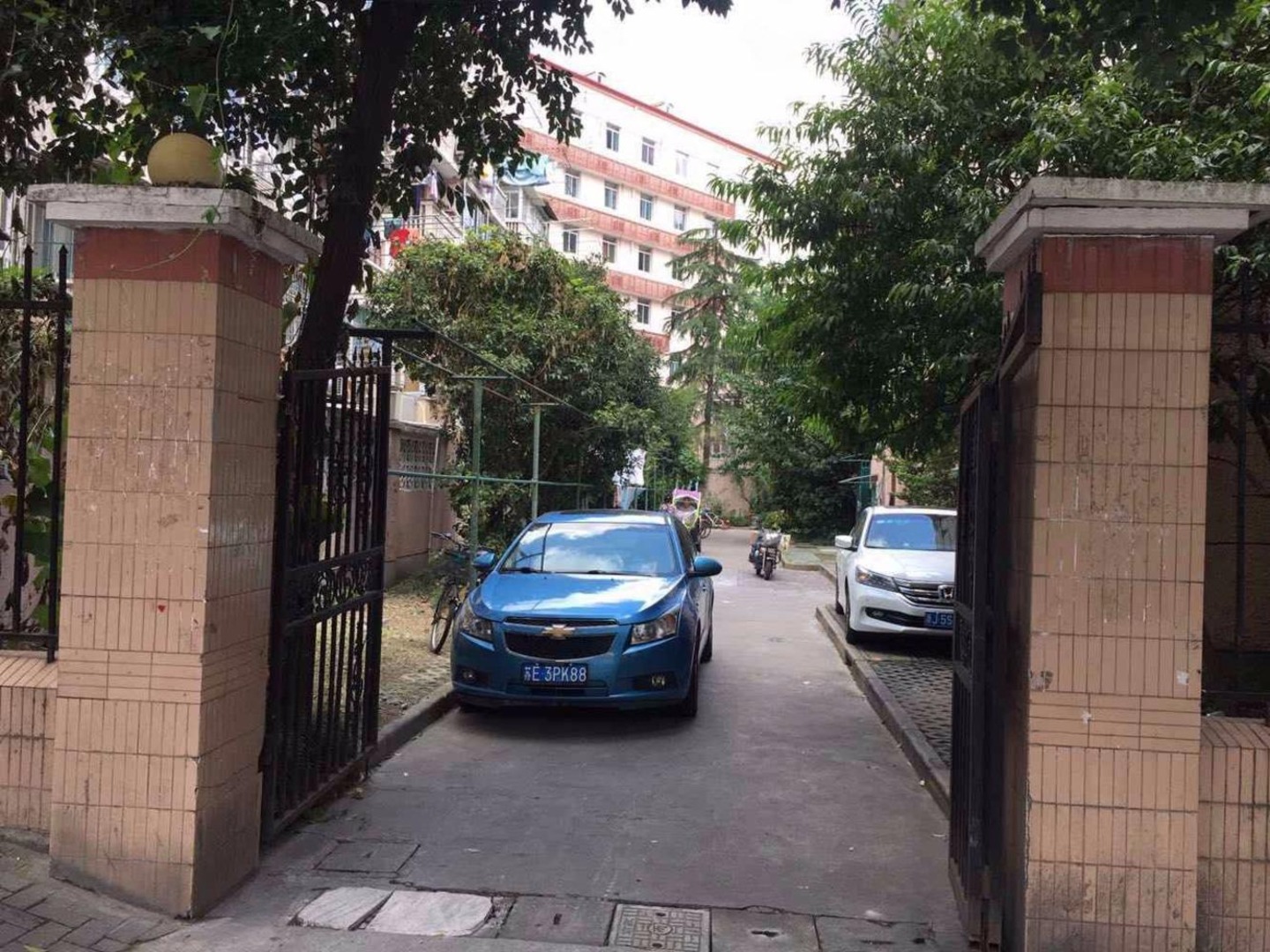 上海凯旋路106-138号小区二手房房源图片