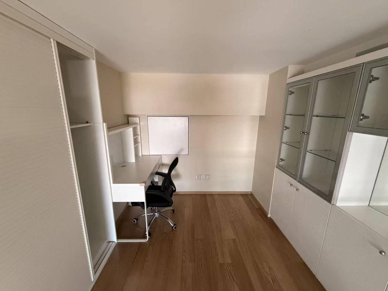 上海恒生万鹂广场二手房房源图片