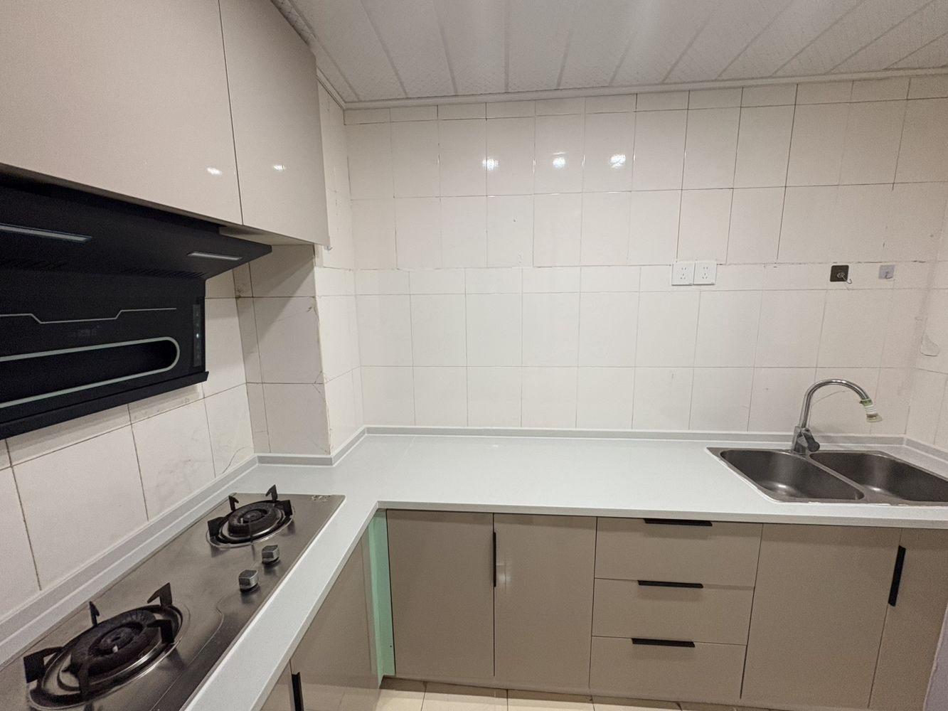 上海保利金爵公寓二手房房源图片