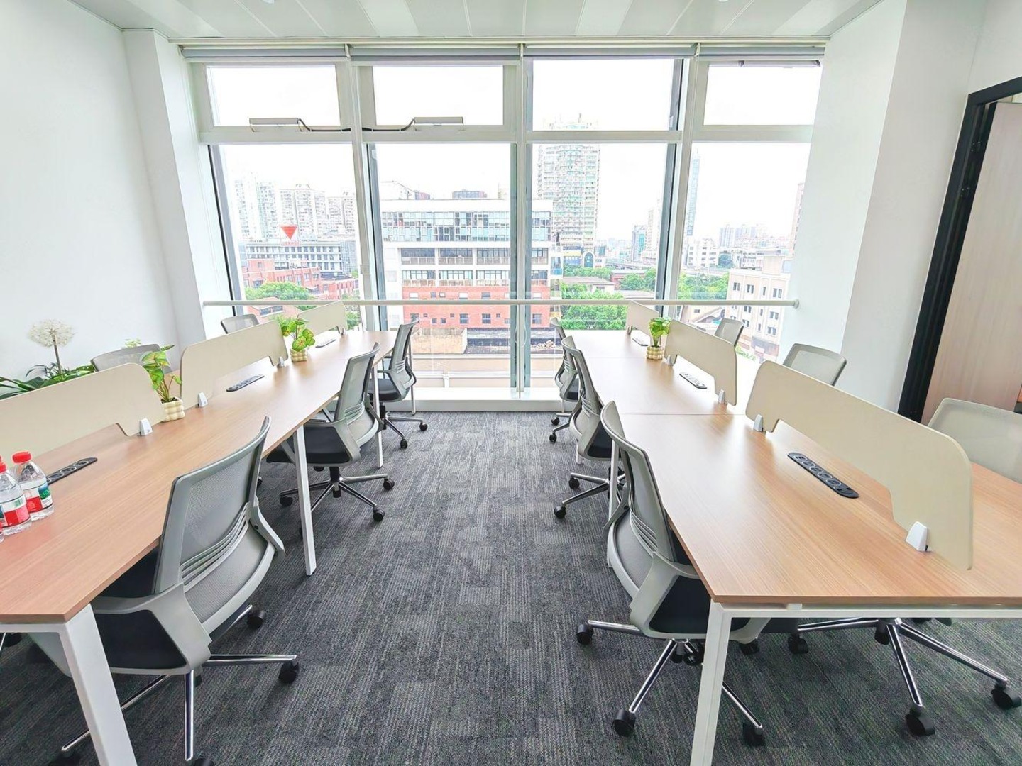 上海火炬电子集团大厦二手房房源图片