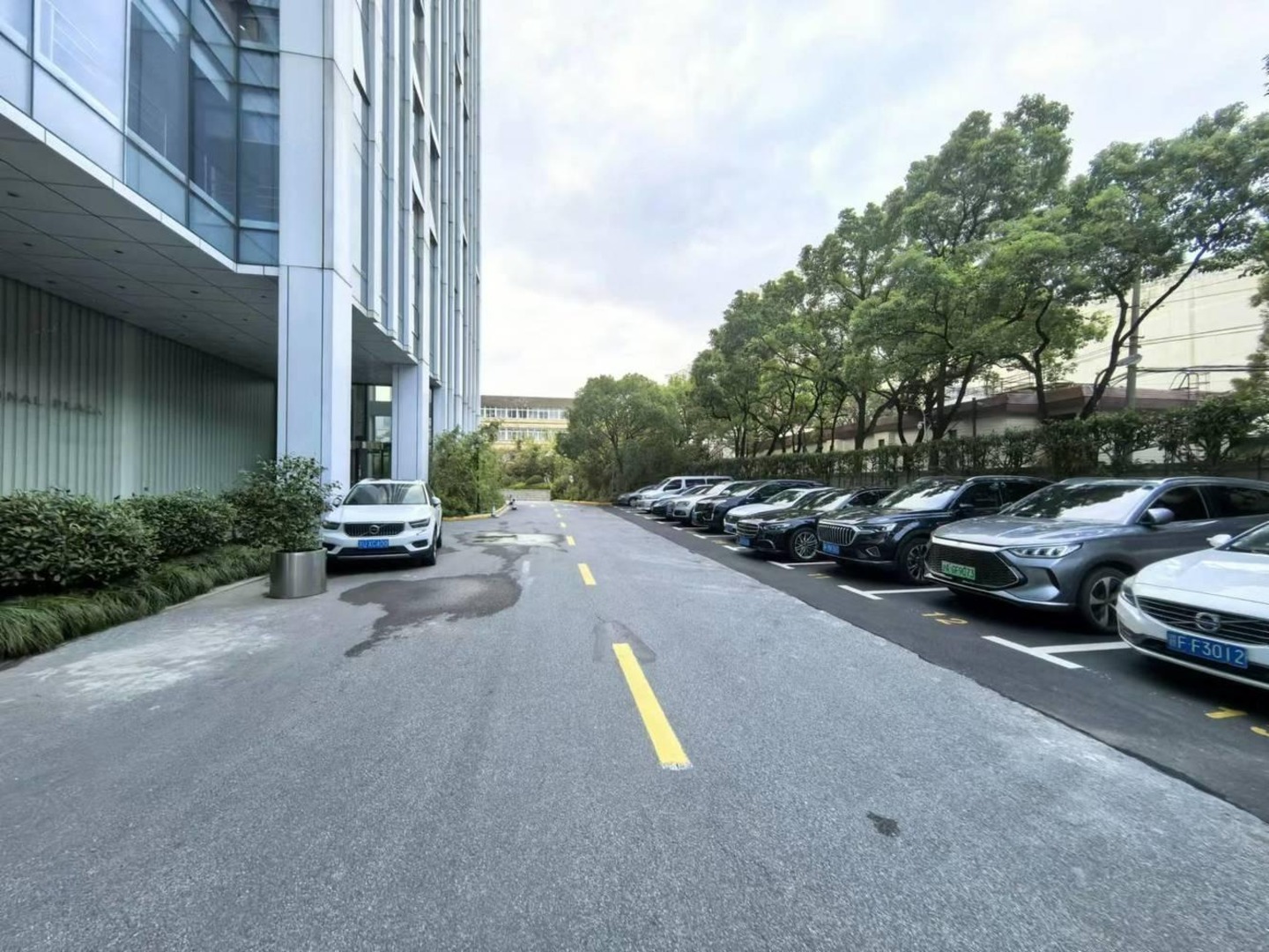 上海绿地能源大厦二手房房源图片