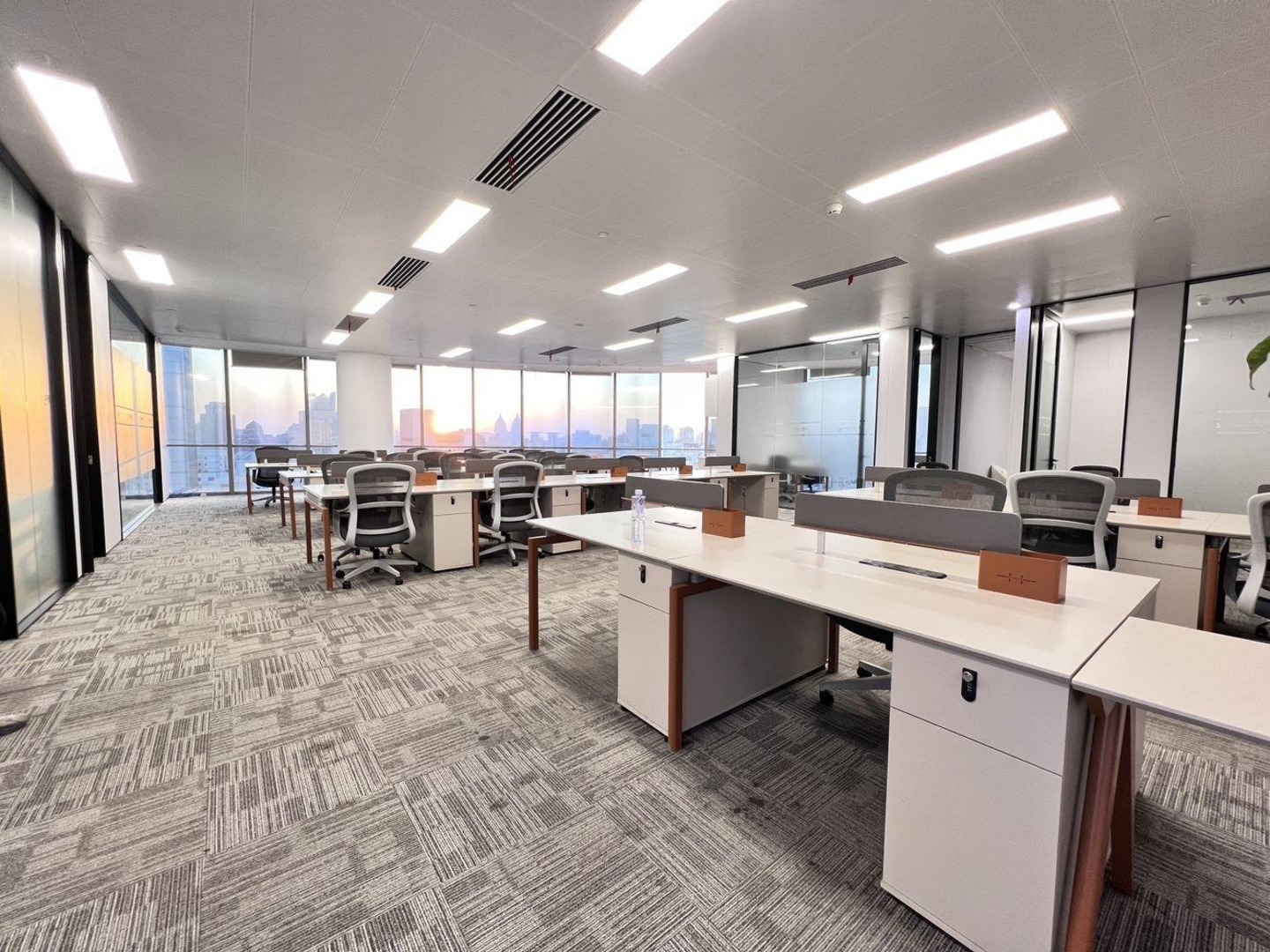 上海旭辉企业大厦二手房房源图片