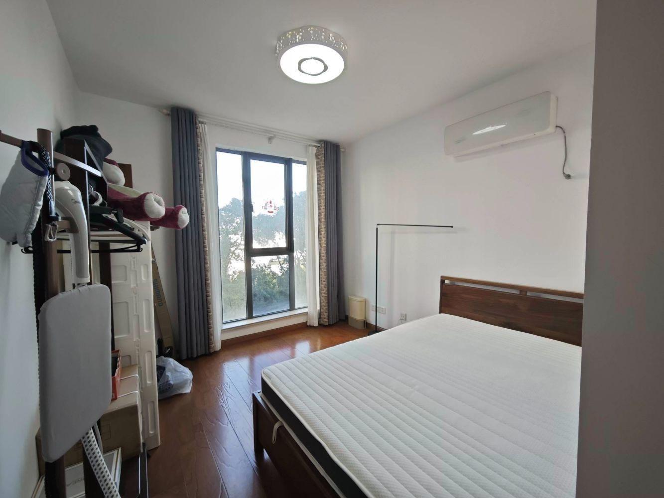 上海绿地崴廉公寓二手房房源图片