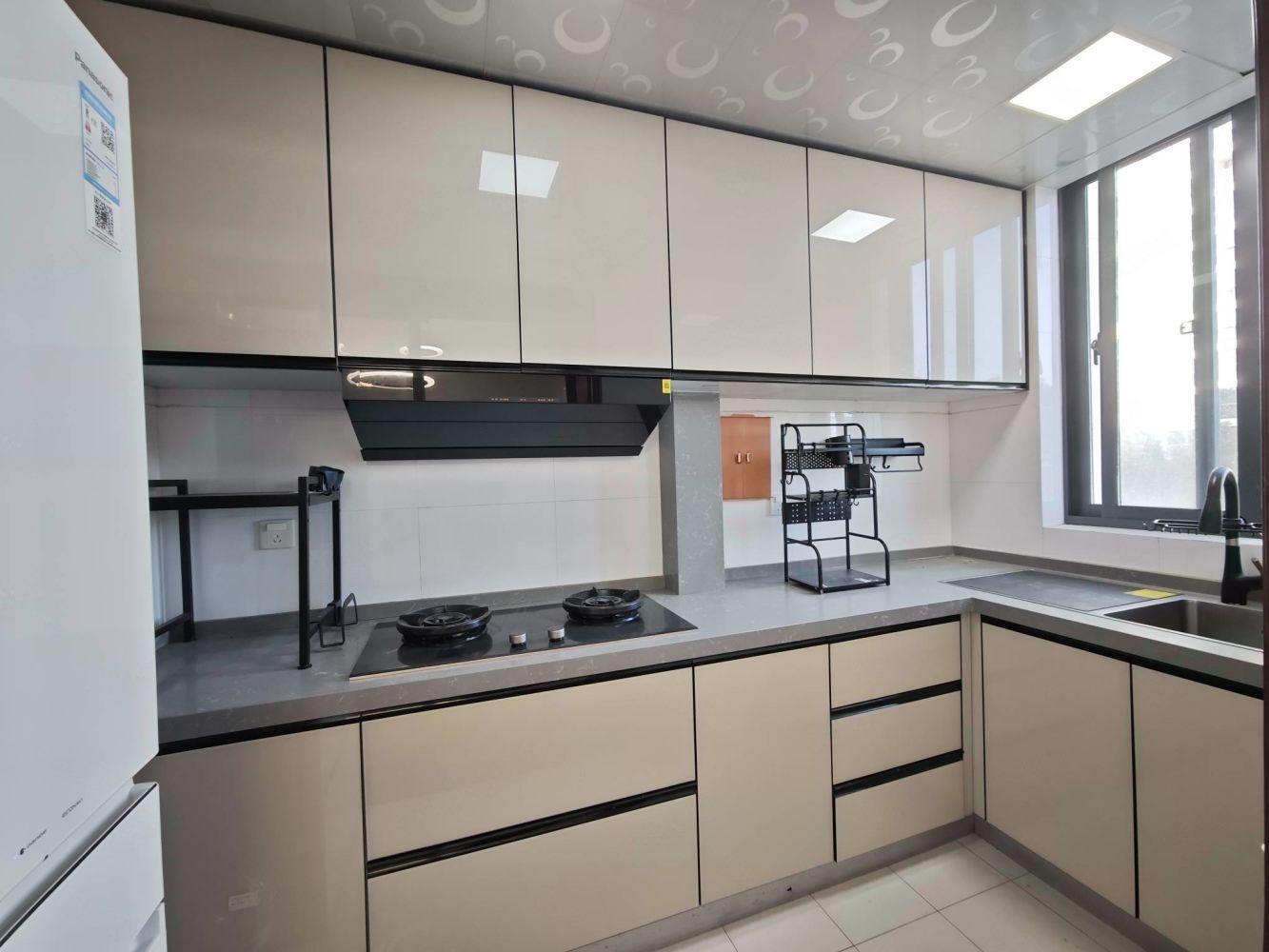 上海绿地崴廉公寓二手房房源图片