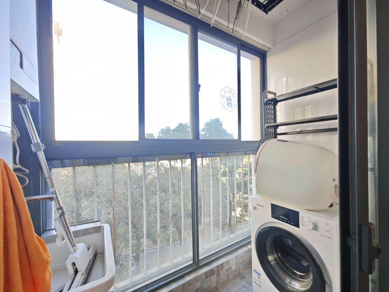 上海绿地崴廉公寓二手房房源图片