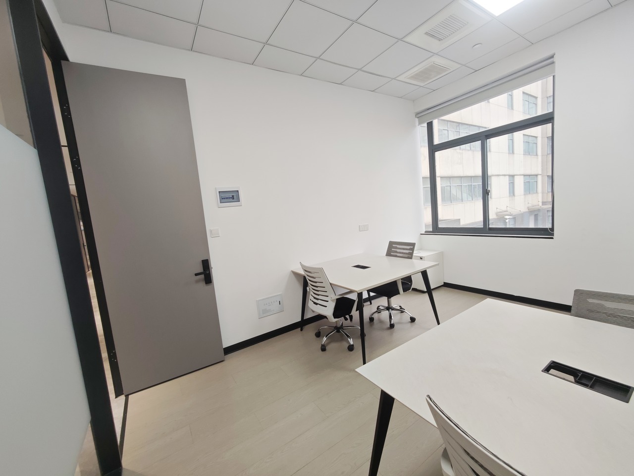 上海宝钢浦东国贸大厦二手房房源图片