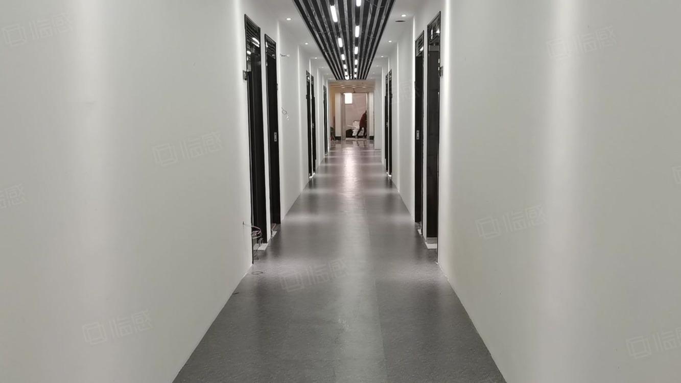 上海飞鸿大厦二手房房源图片