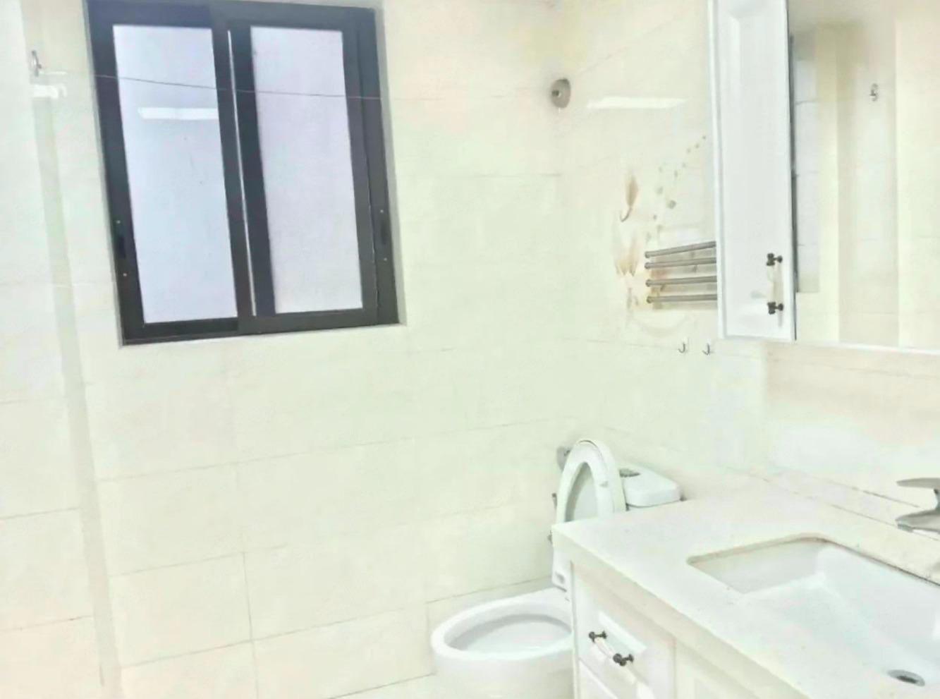 上海徐汇世家花园二手房房源图片