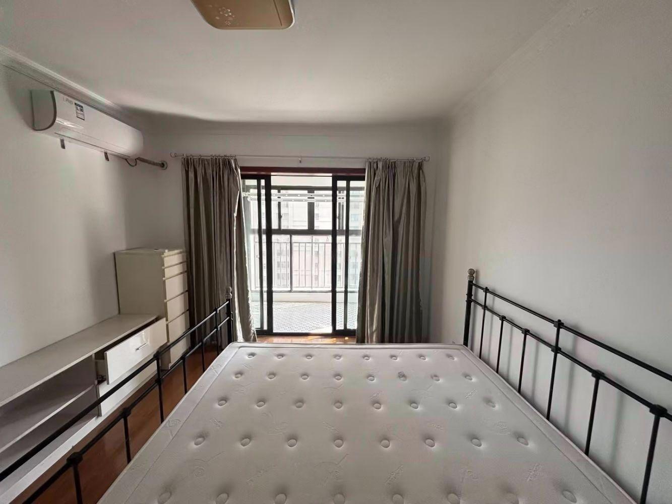 上海徐汇世家花园二手房房源图片