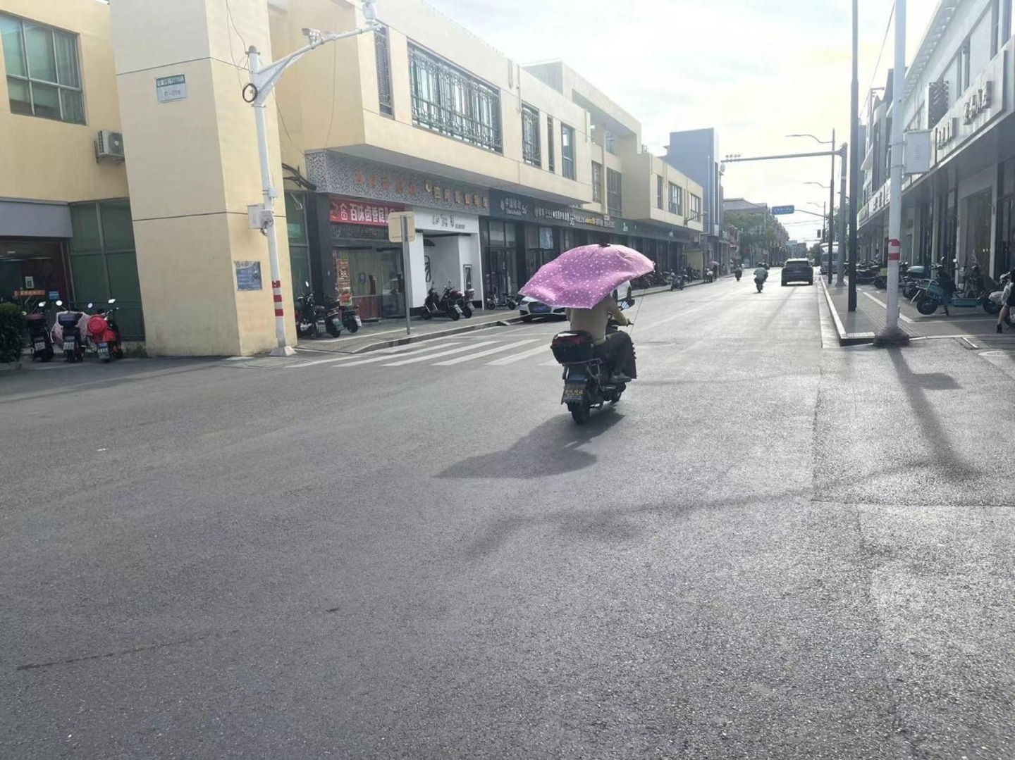 上海现代华庭(一期别墅)二手房房源图片