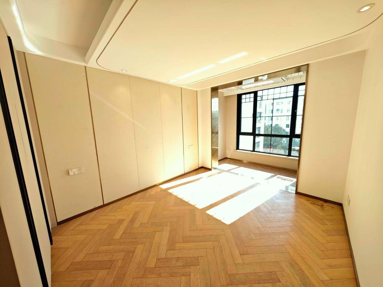 上海佩玛山丘二手房房源图片