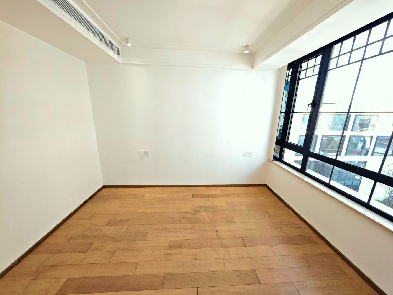 上海佩玛山丘二手房房源图片