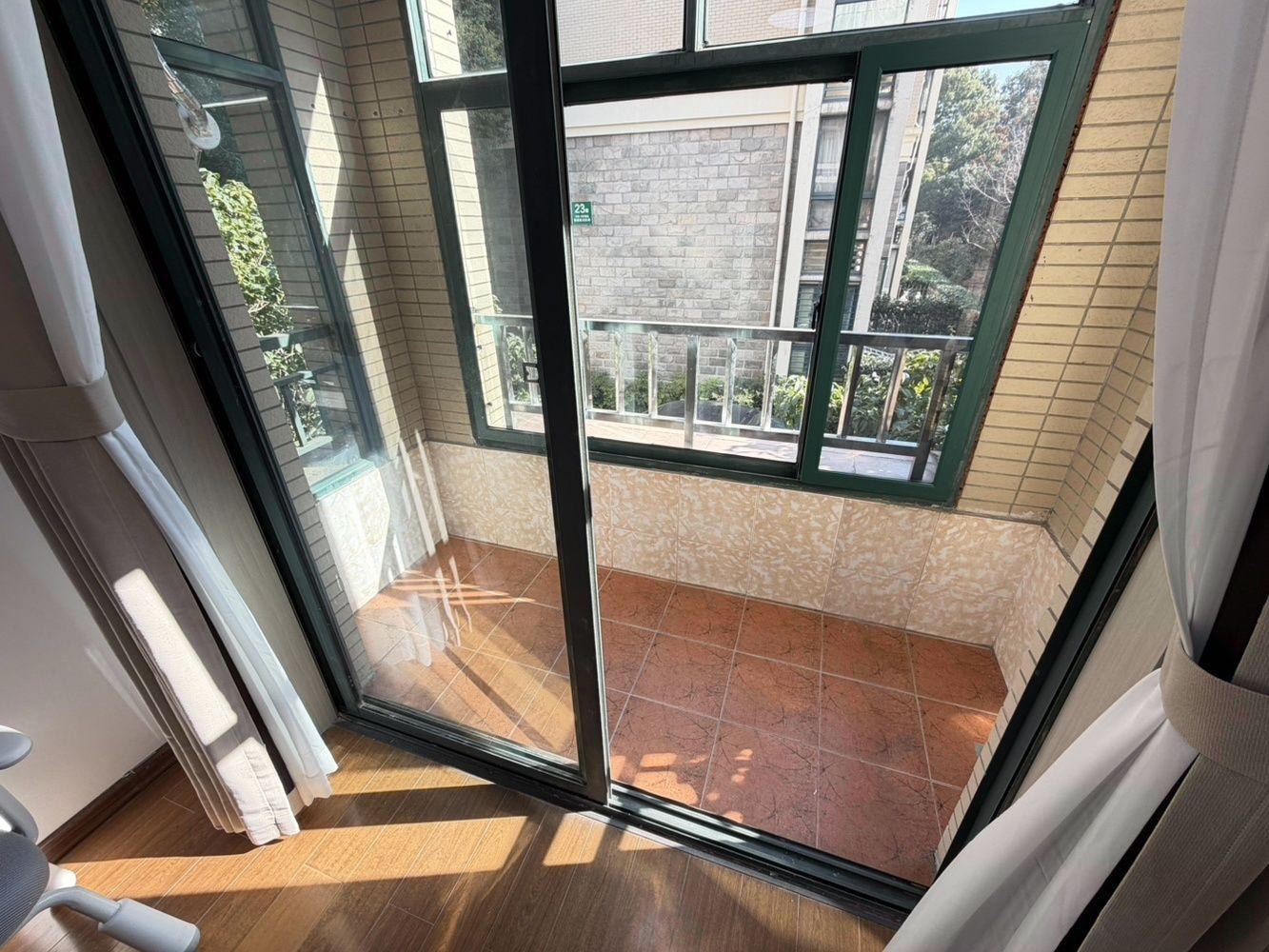 上海幸福小镇明丰绿都(公寓住宅)二手房房源图片