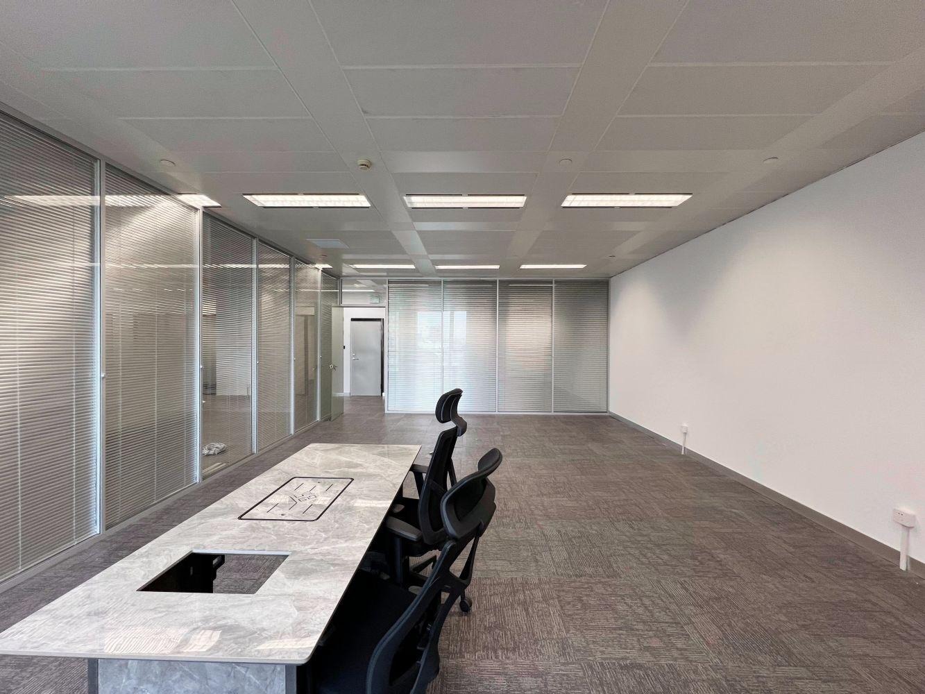 上海上海东方万国企业中心二手房房源图片