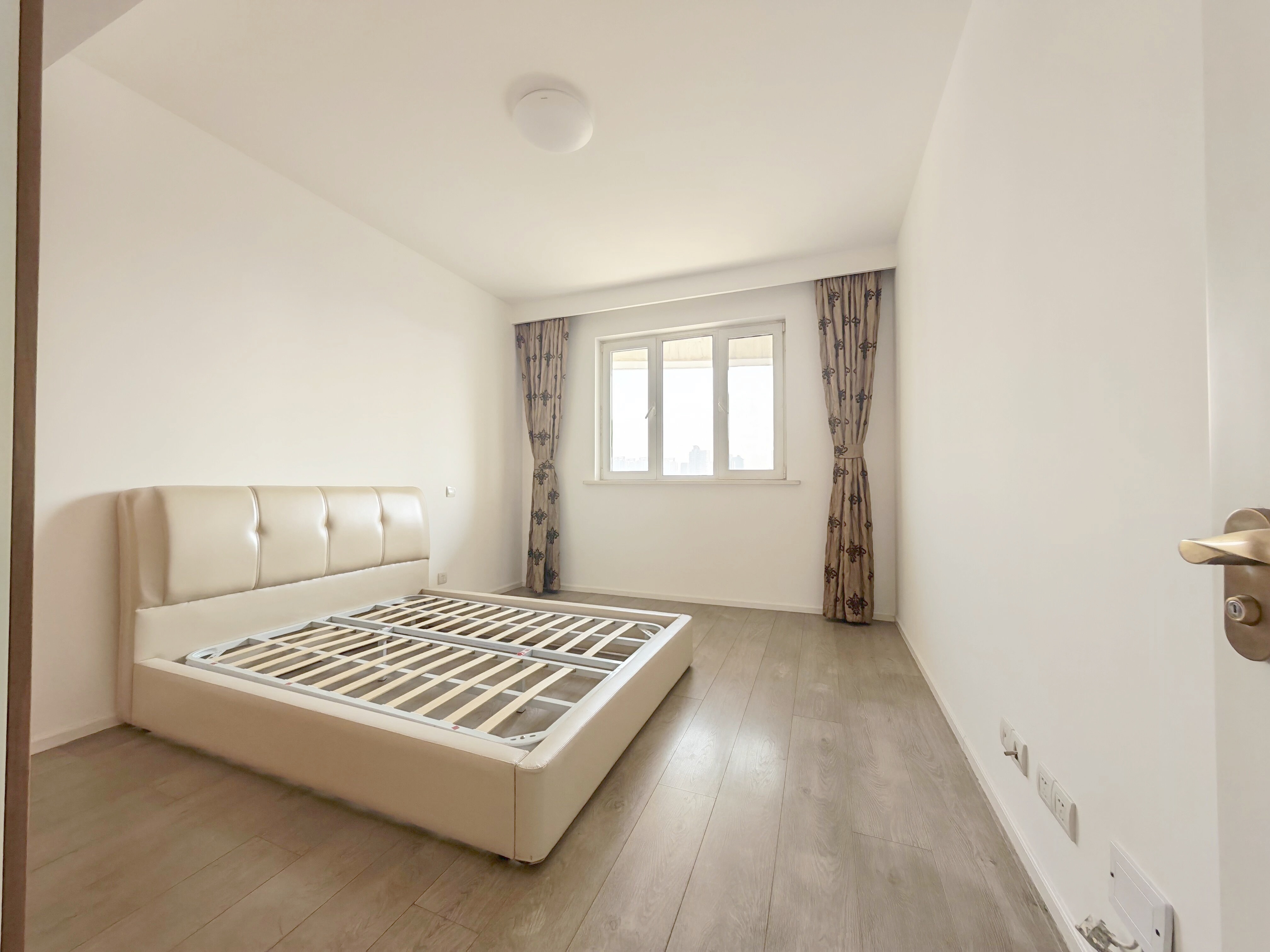 上海梧桐花园B座二手房房源图片