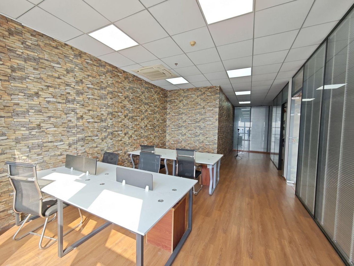 上海信泰融资大厦二手房房源图片