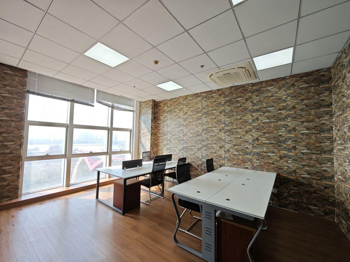 上海信泰融资大厦二手房房源图片