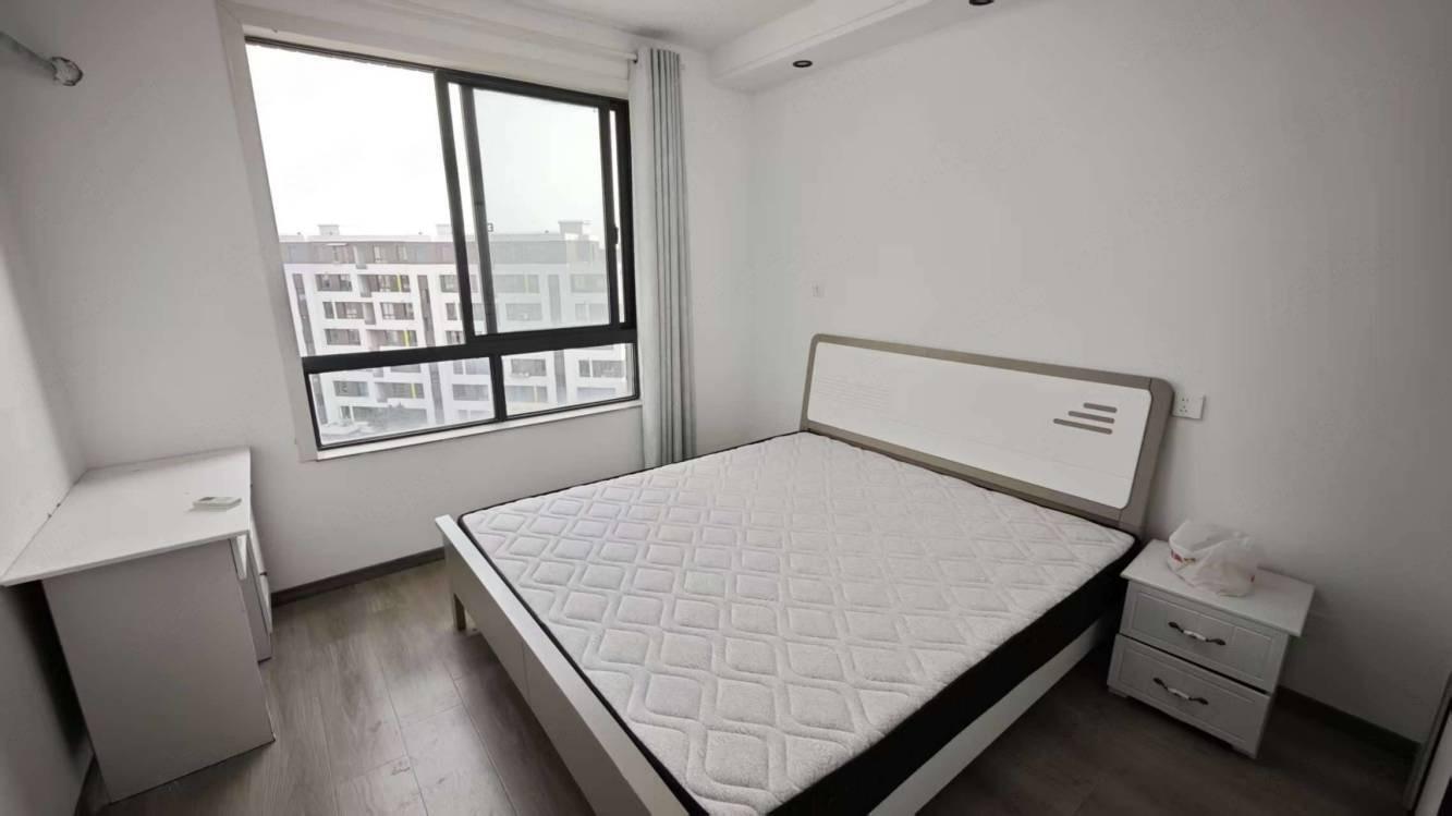 上海佘北家园茸达苑二手房房源图片