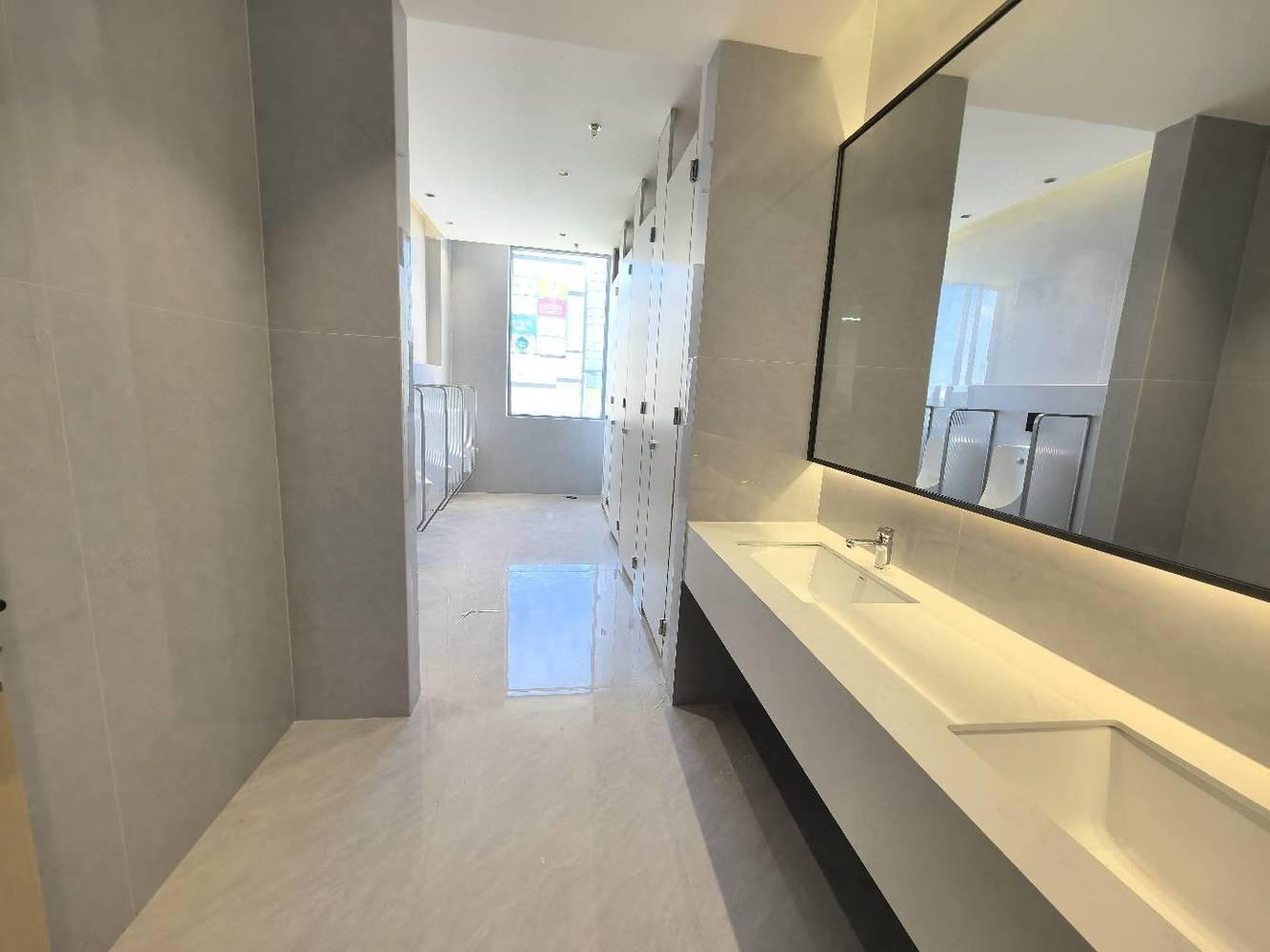 上海露美佳垂直创新中心二手房房源图片