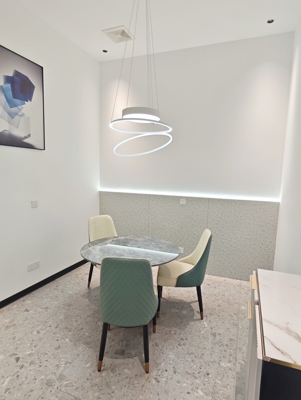 上海宝钢浦东国贸大厦二手房房源图片