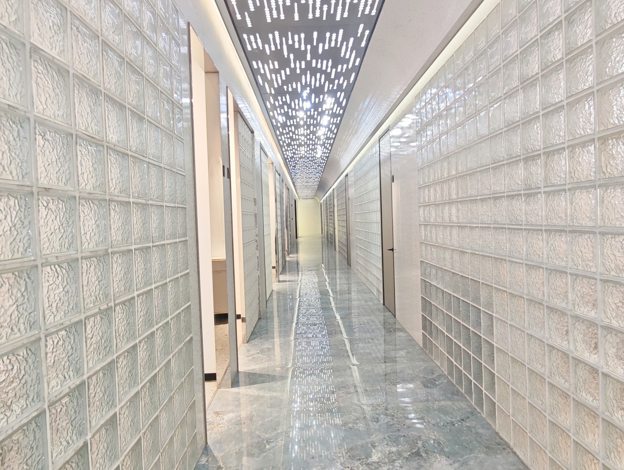 上海宝钢浦东国贸大厦二手房房源图片