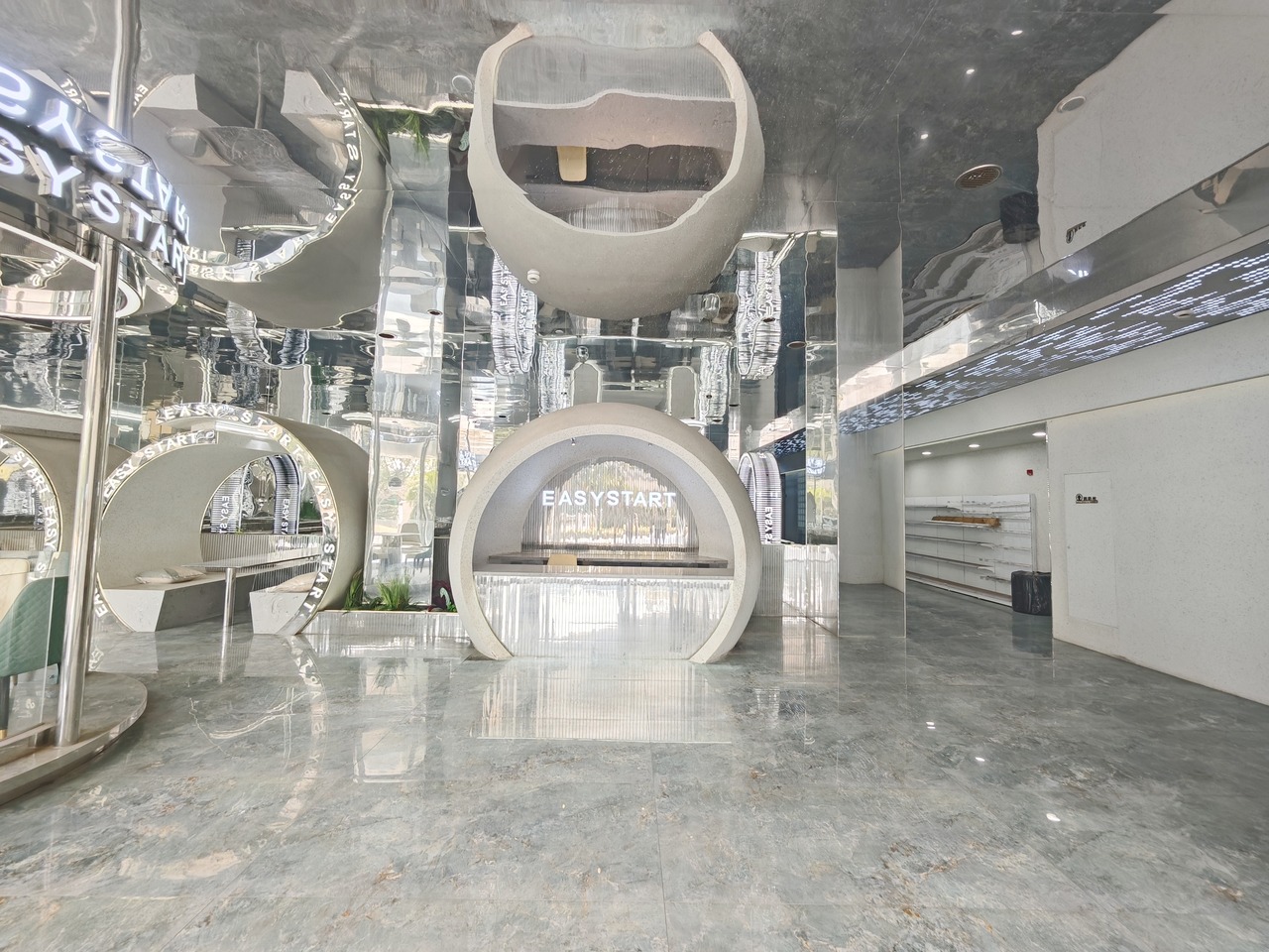 上海宝钢浦东国贸大厦二手房房源图片