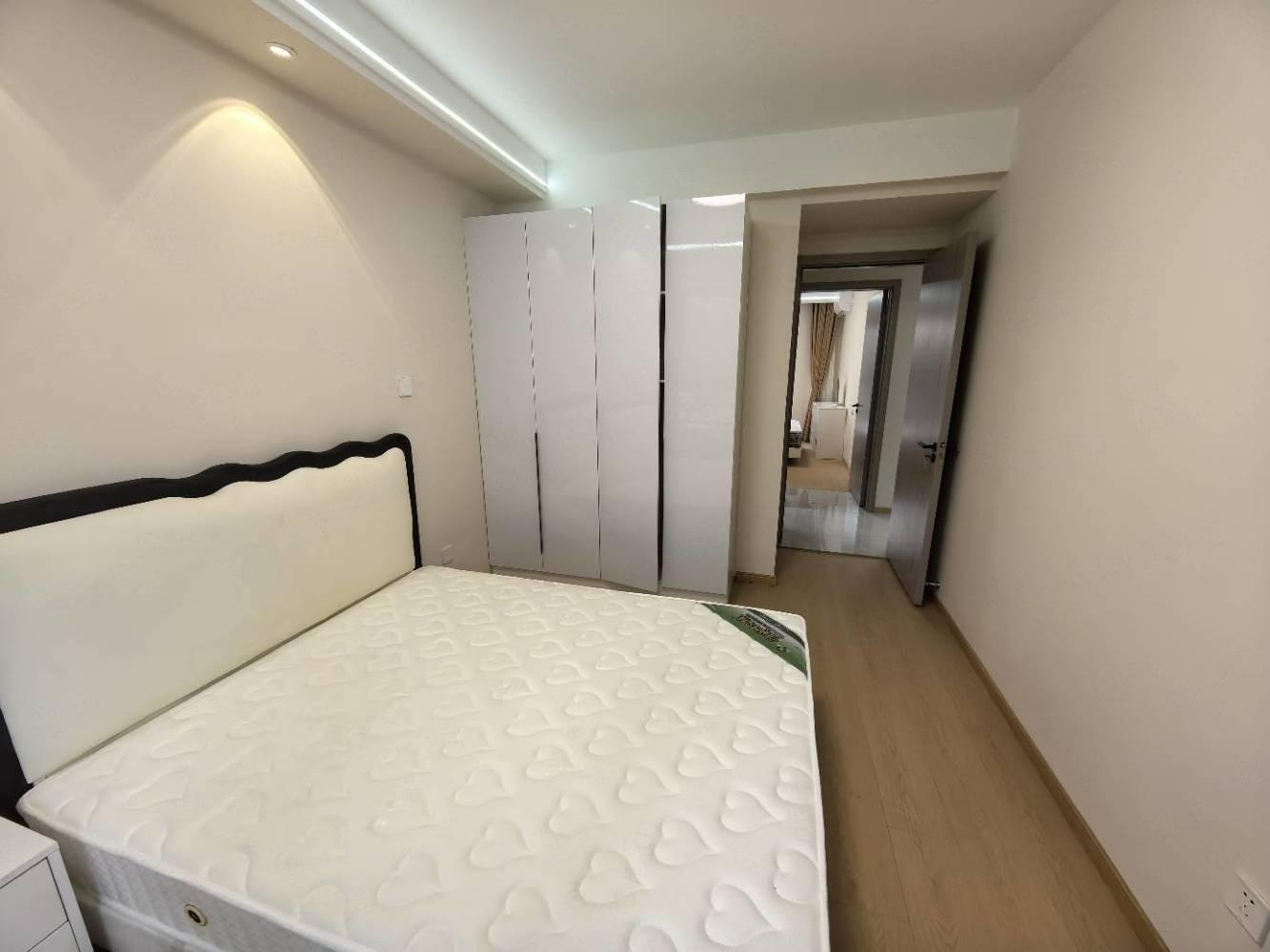 上海玉兰香苑(二期B区)二手房房源图片