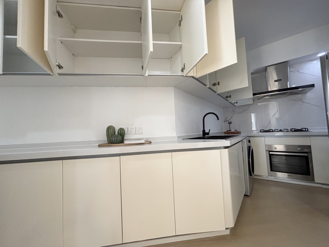 上海嘉里华庭二手房房源图片