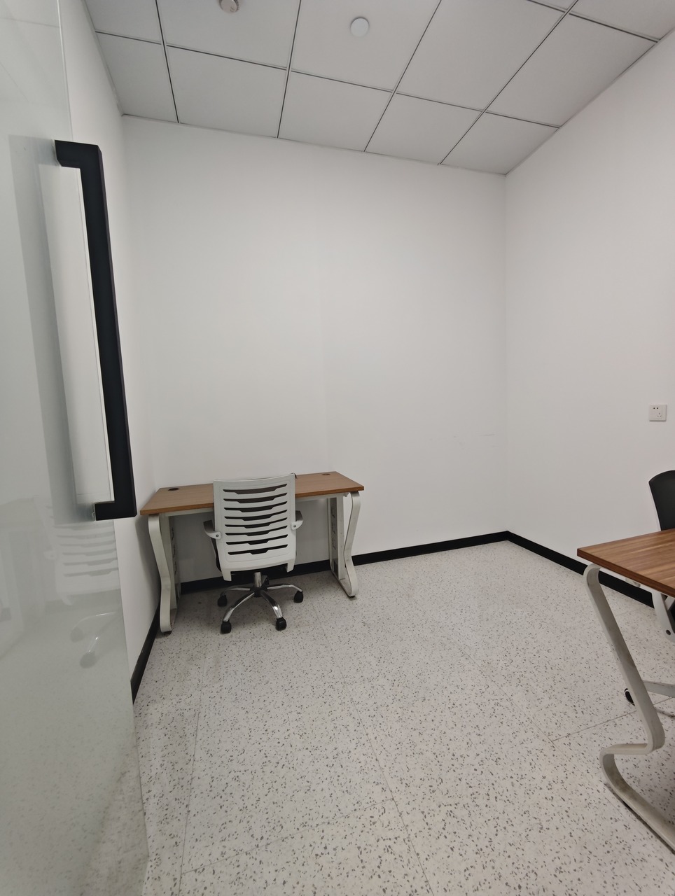 上海宝钢浦东国贸大厦二手房房源图片