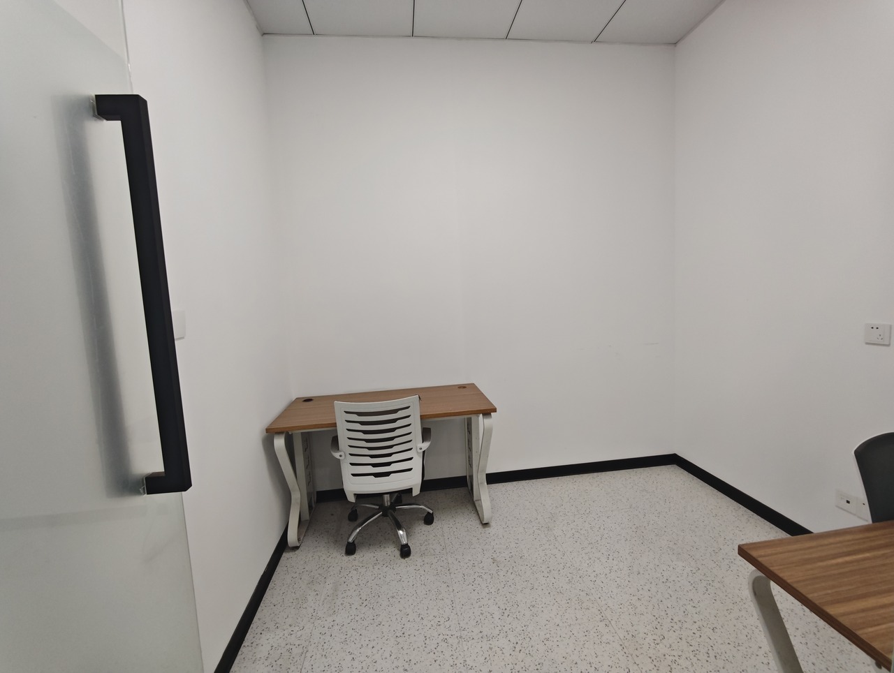 上海宝钢浦东国贸大厦二手房房源图片