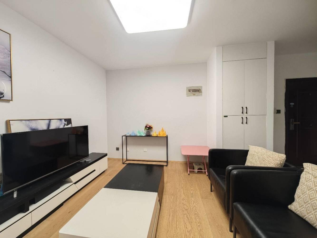 上海桃园新城汇枫公寓二手房房源图片