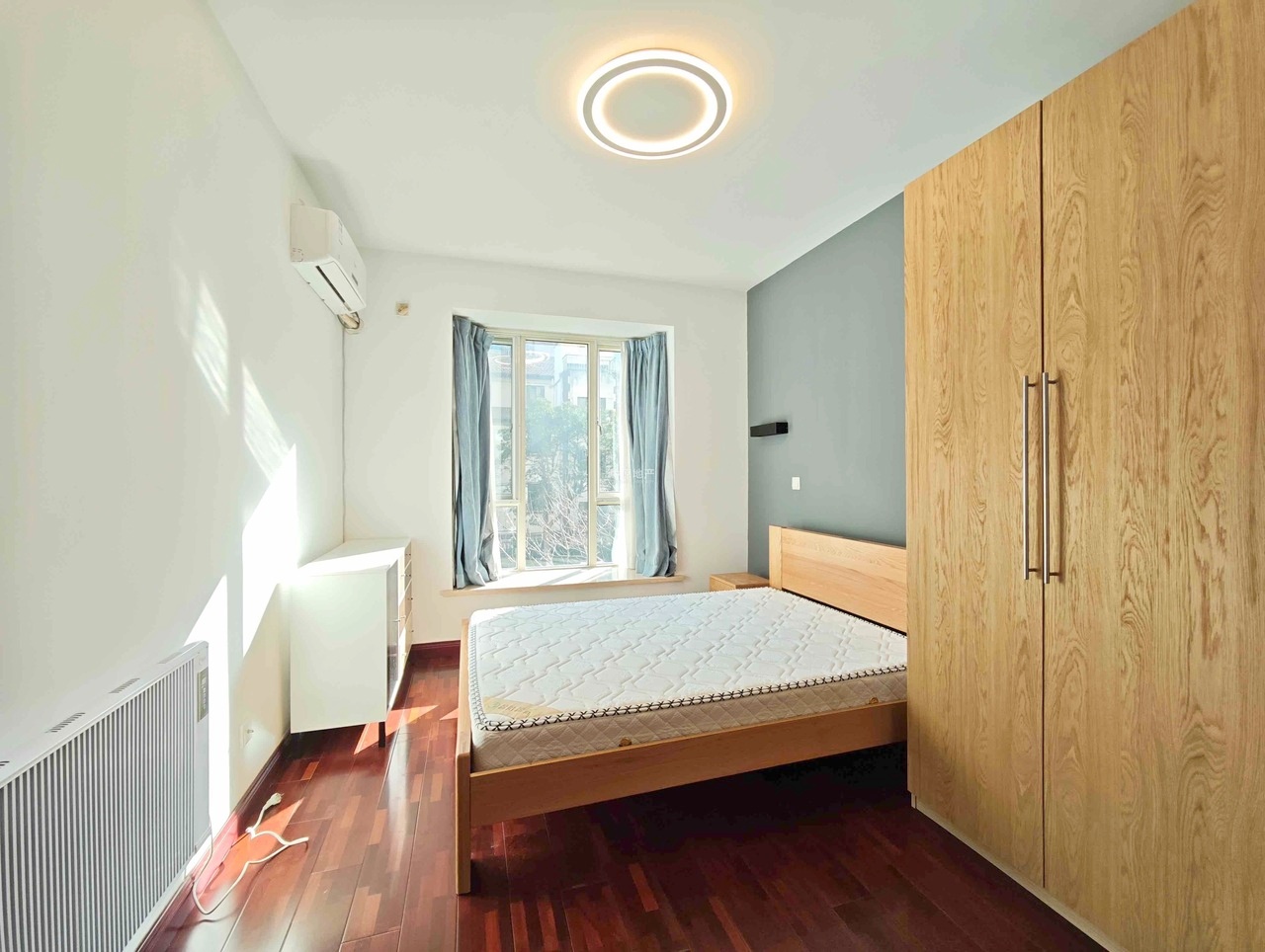 上海国际丽都城二手房房源图片