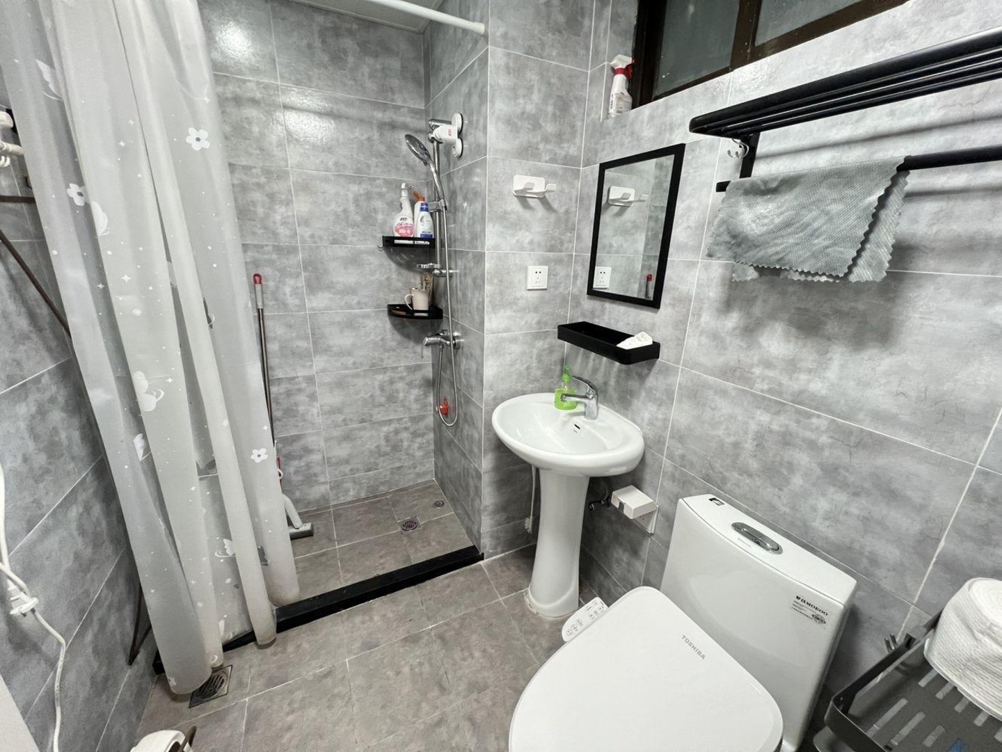 上海龙柏易居公寓二手房房源图片