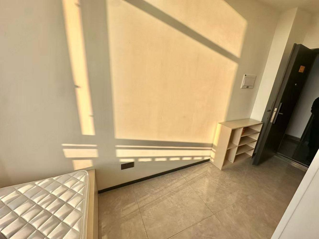 上海新凤中路1830弄小区二手房房源图片