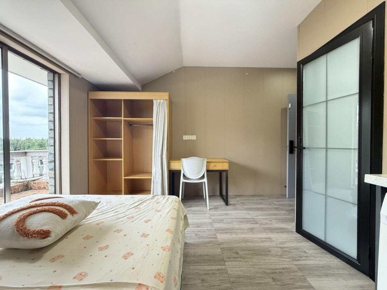 上海鹫山小区二手房房源图片