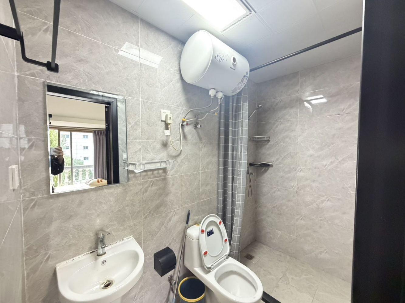 上海鹫山小区二手房房源图片