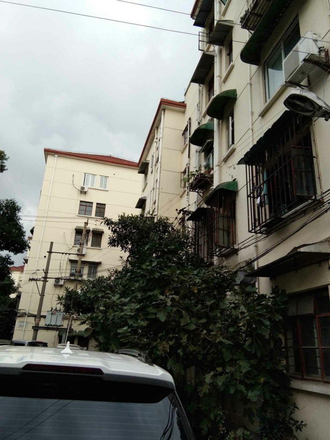 上海虹中路2弄小区二手房房源图片