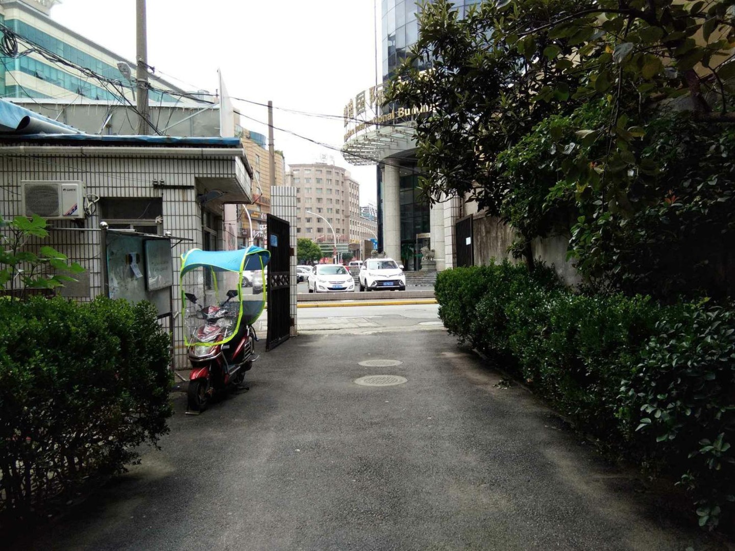 上海虹中路2弄小区二手房房源图片