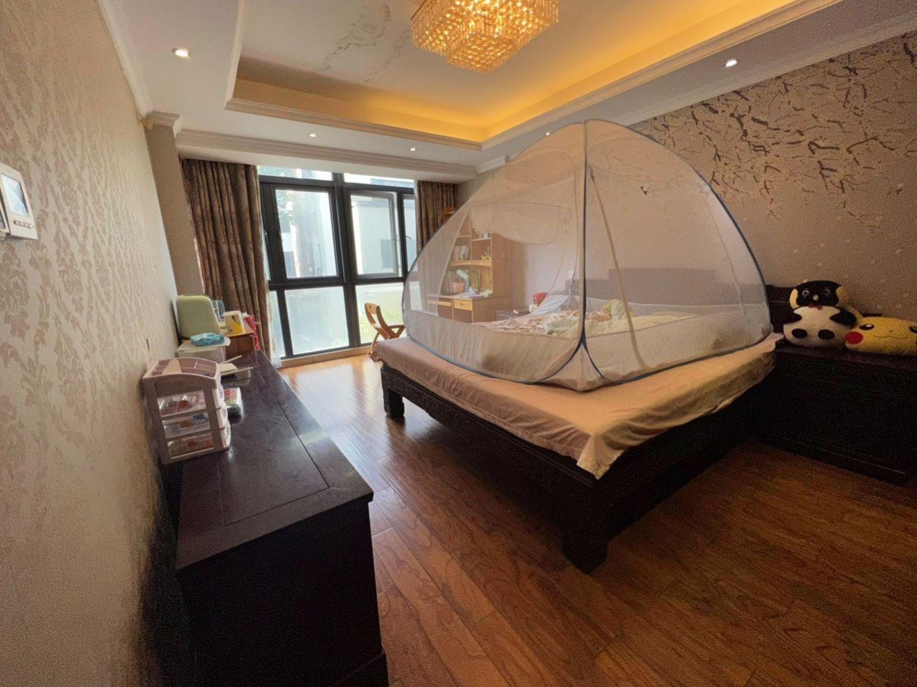 上海梧桐城邦(四期别墅)二手房房源图片