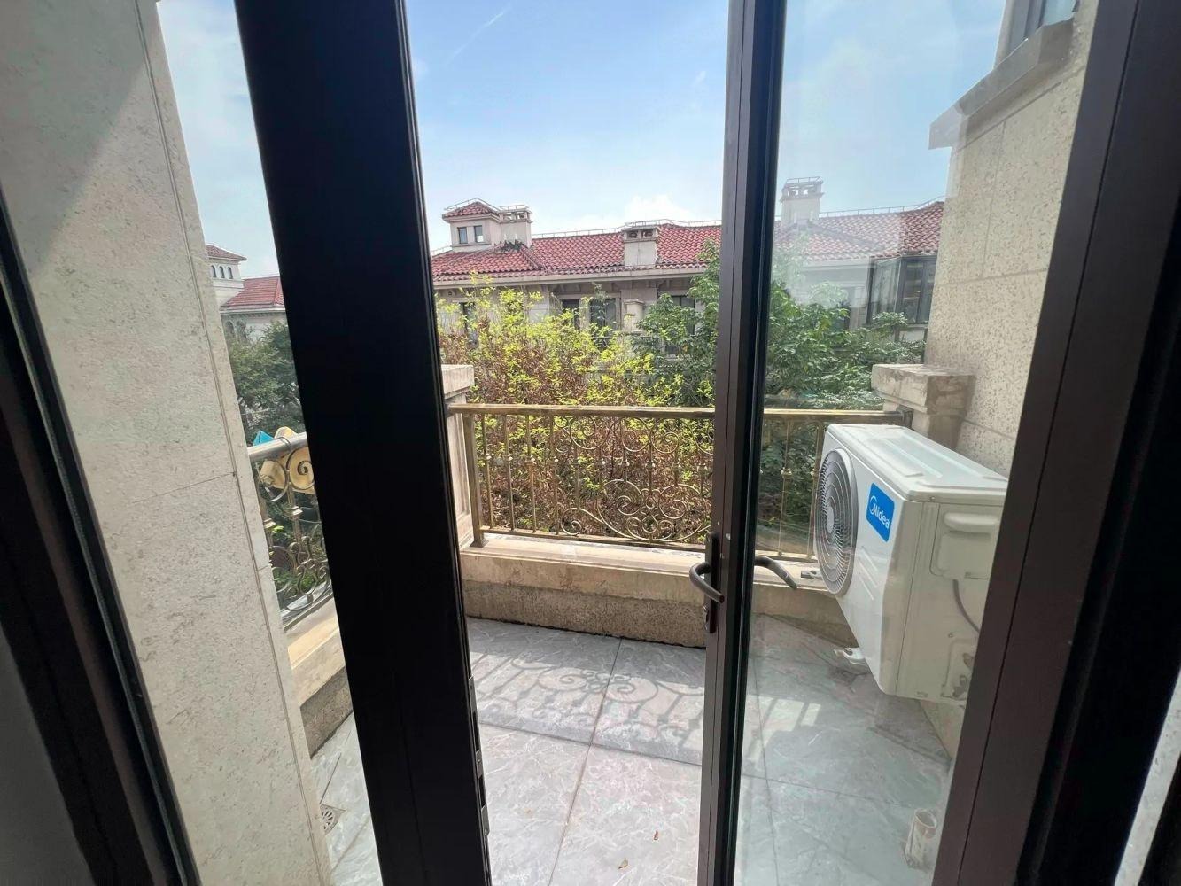 上海正荣国领别墅二手房房源图片