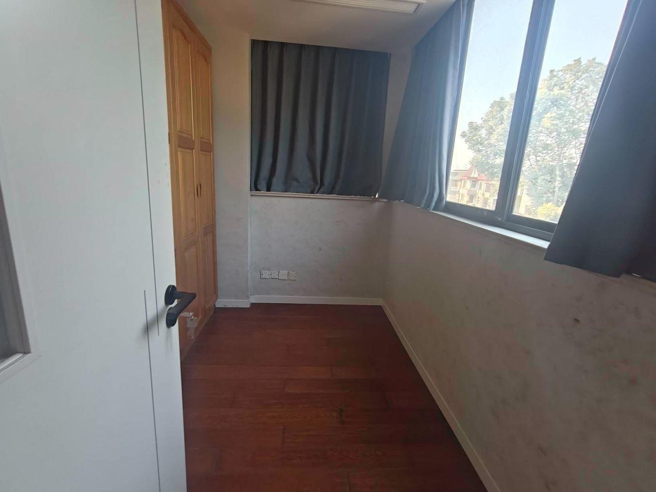 上海英伦美墅馆二手房房源图片