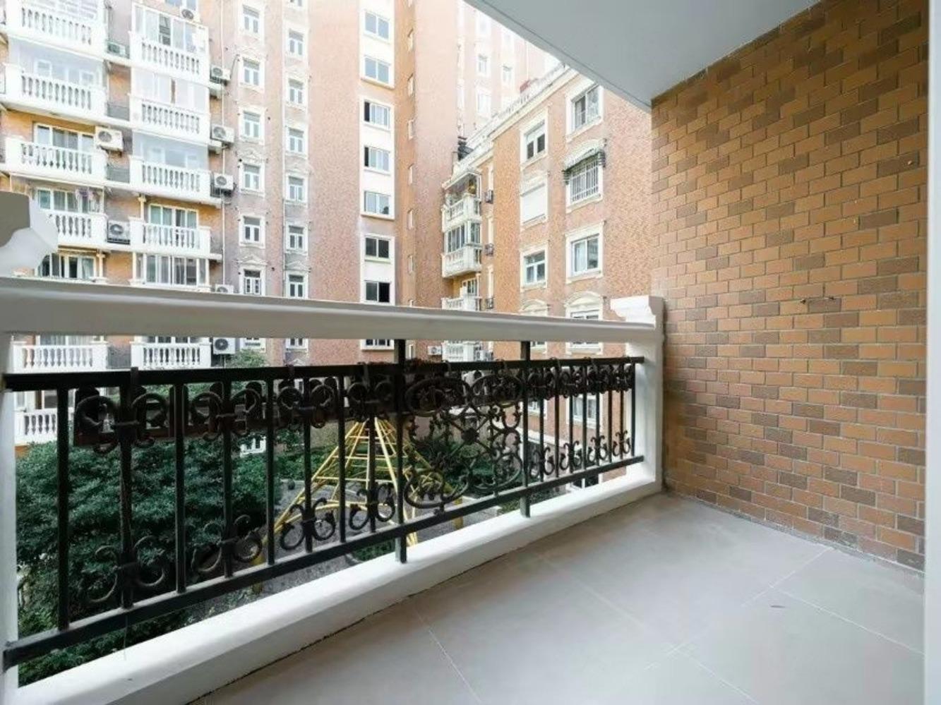 上海徐家汇花园二手房房源图片