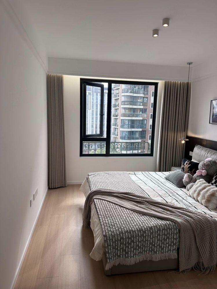 上海徐家汇花园二手房房源图片